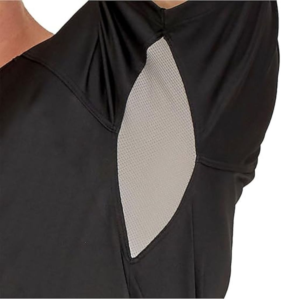 Speedo Men&#39;s Standard UV Swim Shirt Short Sleeve Fitness Rashguard Black